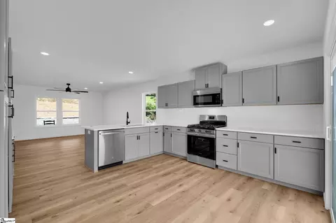Kitchen - 234 Brookview Cir, Easley, SC 29642 photo 3 of 3