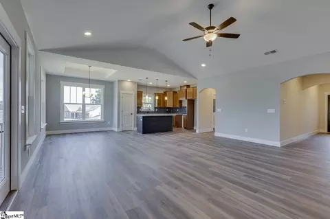 Living - 102 Powell Ct, Easley, SC 29640 photo 4 of 11