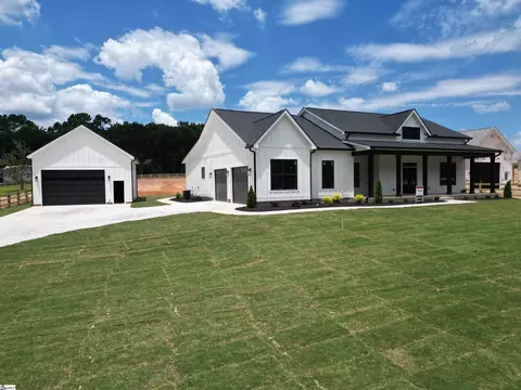 58 Quail Rd, Gray Court, SC 29645
