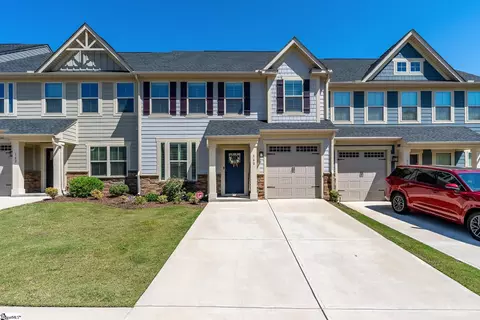 160 Moss Hollow Way, Simpsonville, SC 29680