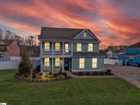 201 Deerview Trl, Simpsonville, SC 29680