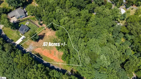 136 Amber Dr, Inman, SC 29349