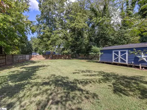 Exterior - 401 E Rutledge Ave, Gaffney, SC 29340 photo 14 of 16