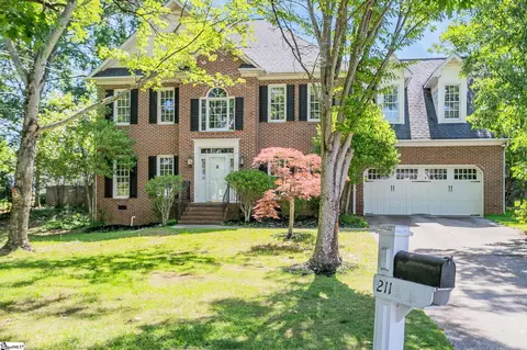 211 W Hypericum Ln, Greenville, SC 29615