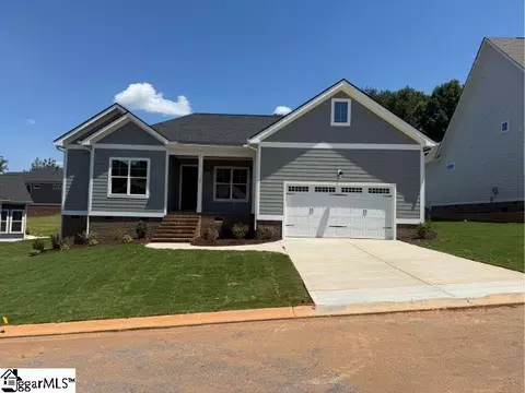 103 Halowell Ln, Travelers Rest, SC 29690