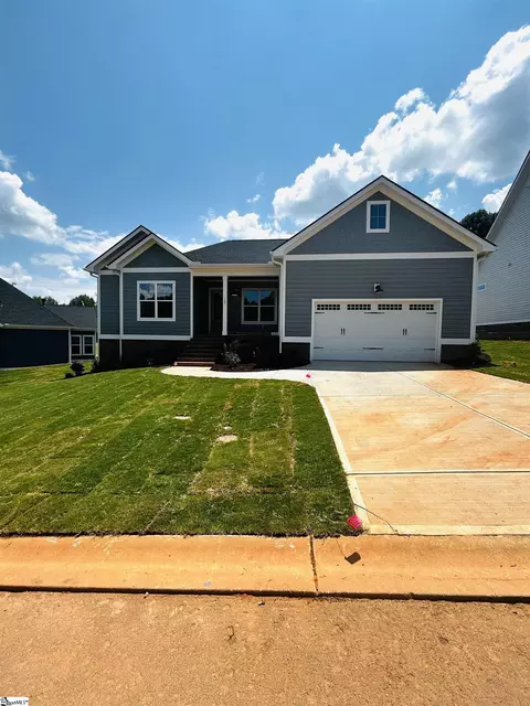 103 Halowell Ln, Travelers Rest, SC 29690