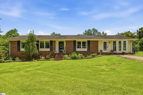 209 Woodberry Cir, Easley, SC 29642