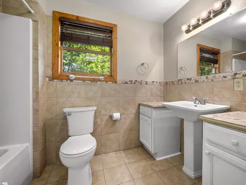 Bath - 125 Pine Ridge Dr, Bostic, NC 28018 photo 3 of 3