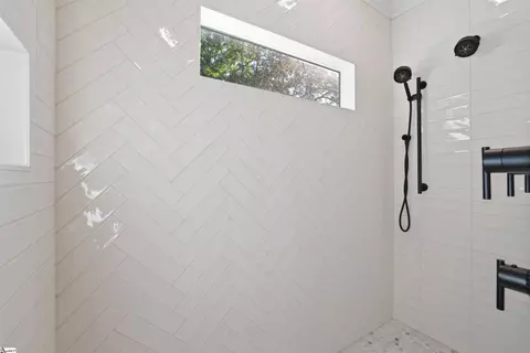 305 Harbor Dr, Seneca, SC 29678 photo 23