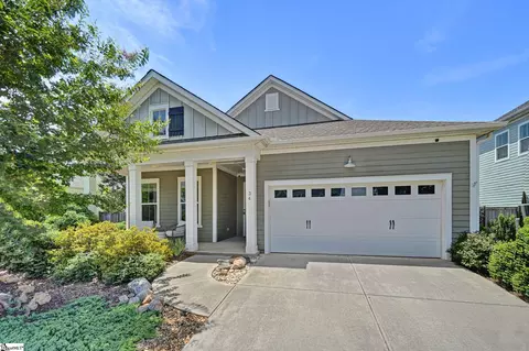 34 Novelty Dr, Greer, SC 29651