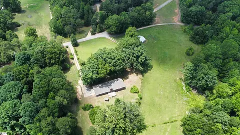 140 Loftis Dr, Pelzer, SC 29669
