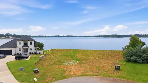 2279 Summerset Bay Dr, Cross Hill, SC 29333