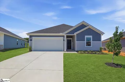 725 Parry Ct, Woodruff, SC 29388