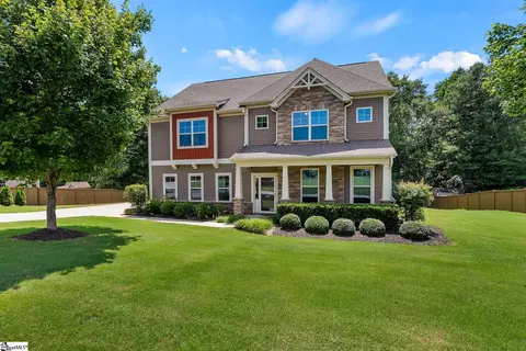 202 Hanster Dr, Easley, SC 29642