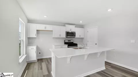Kitchen - 3105 Emberly Dr, Roebuck, SC 29376 photo 2 of 4