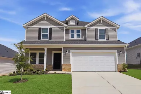1545 Erindale Dr, Wellford, SC 29385