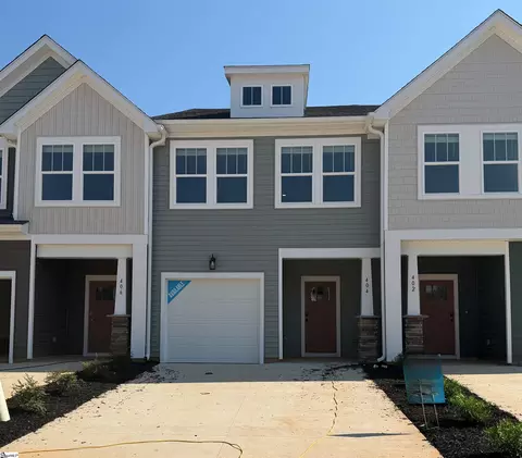 404 Alicat Dr, Simpsonville, SC 29680