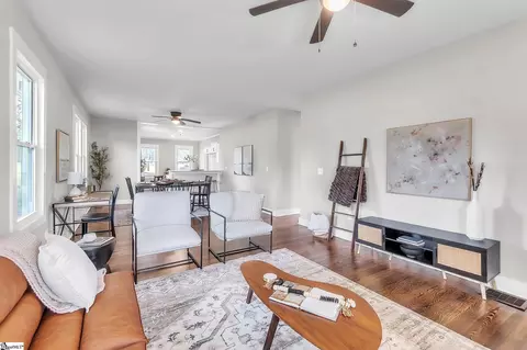 Living - 301 Anderson St, Pelzer, SC 29669 photo 2 of 3