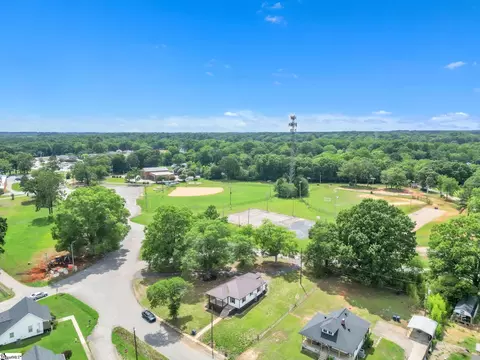 View/Area - 301 Anderson St, Pelzer, SC 29669 photo 3 of 5