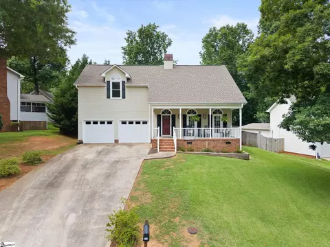 103 Harpers Ferry Ct, Simpsonville, SC 29681