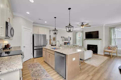 Kitchen - 213 Townsend Ave, Greer, SC 29651 photo 2 of 2