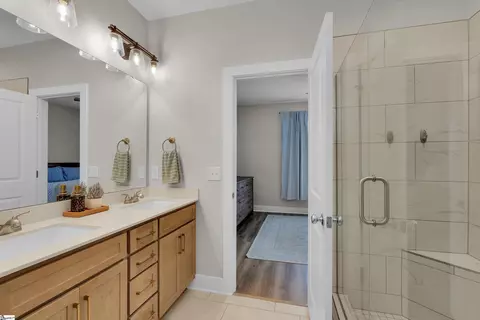 Bath - 213 Townsend Ave, Greer, SC 29651 photo 1 of 4