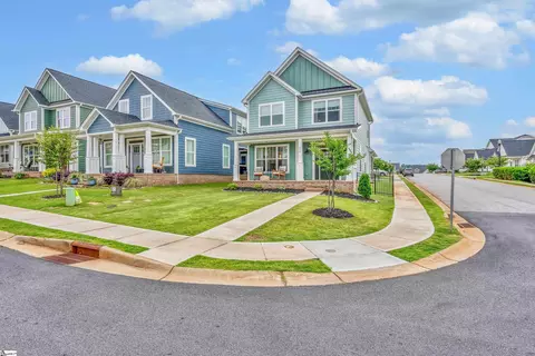 Exterior - 213 Townsend Ave, Greer, SC 29651 photo 9 of 10