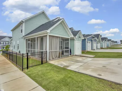 Exterior - 213 Townsend Ave, Greer, SC 29651 photo 6 of 10
