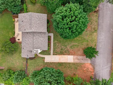 View/Area - 104 Gregory Dr, Greer, SC 29650 photo 3 of 4