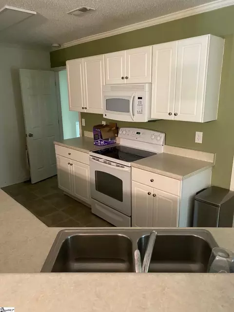 Kitchen - 1010 Meehan Way, Pendleton, SC 29670 photo 1 of 2