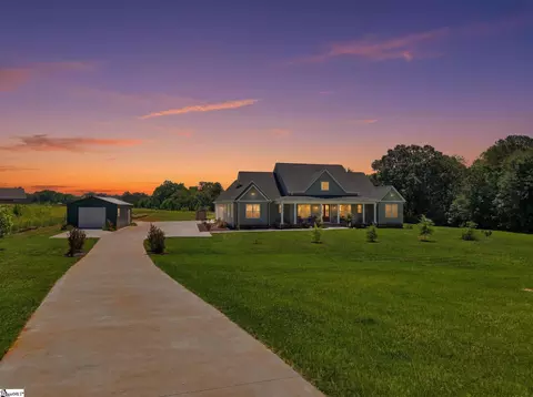 216 Burnt Tanyard Rd, West Union, SC 29696