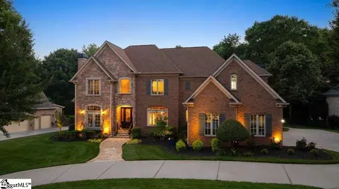 801 Brixton Cir, Simpsonville, SC 29681