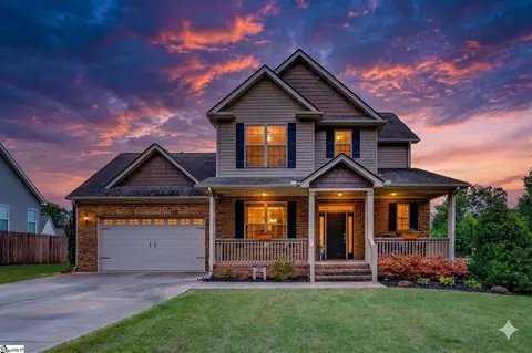 159 Rockcrest Dr, Taylors, SC 29687