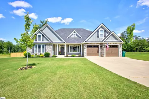 313 Blue Rock Ct, Travelers Rest, SC 29690
