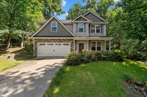 21 Julesking Ct, Greenville, SC 29609
