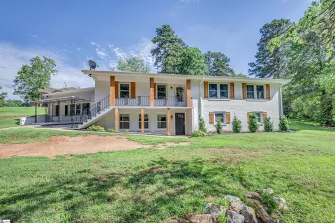 301 Fairmont Dr, Greenville, SC 29605