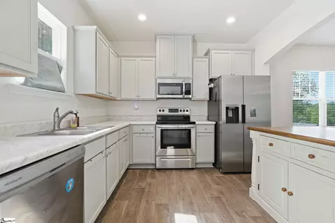 Kitchen - 103 Preston St, Easley, SC 29640 photo 2 of 2