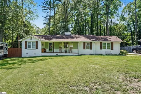 120 Carlton Dr, Mauldin, SC 29662