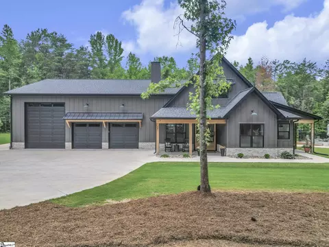 241 Thompson Rd, Taylors, SC 29687