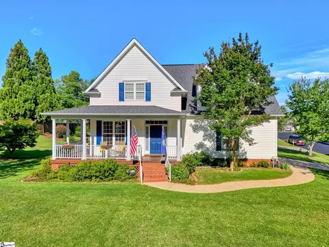 801 Oak Haven Ct, Greer, SC 29651