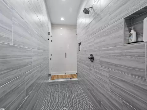 Entry Way - 128 Orchard Dr, Moore, SC 29369 photo 2 of 3