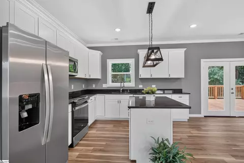 Kitchen - 223 Maple Dr, Anderson, SC 29621 photo 2 of 3