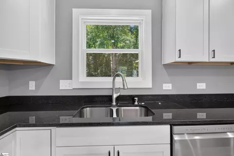 Kitchen - 223 Maple Dr, Anderson, SC 29621 photo 3 of 3