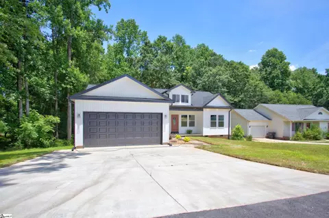 Exterior - 223 Maple Dr, Anderson, SC 29621 photo 10 of 11