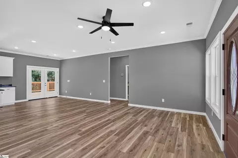 Living - 223 Maple Dr, Anderson, SC 29621 photo 1 of 5