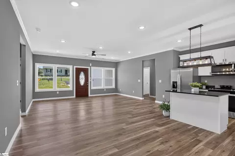 Living - 223 Maple Dr, Anderson, SC 29621 photo 5 of 5