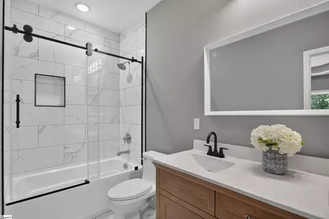 Bath - 223 Maple Dr, Anderson, SC 29621 photo 1 of 3