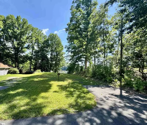 136 Elgin Dr, Anderson, SC 29621
