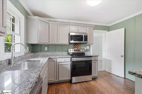 Kitchen - 14 Pine Ln, Williamston, SC 29697 photo 3 of 4