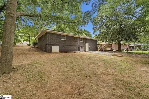 Exterior - 14 Pine Ln, Williamston, SC 29697 photo 6 of 7